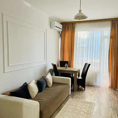 Apartment Summerland One